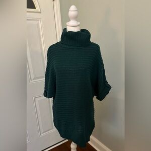 NEW DIRECTIONS Women's Short
Sleeve Turtleneck‎ Sweater